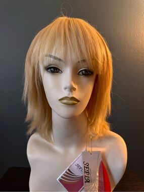 Blonde Layered Women's Wig - Light Blonde H-Passion 613